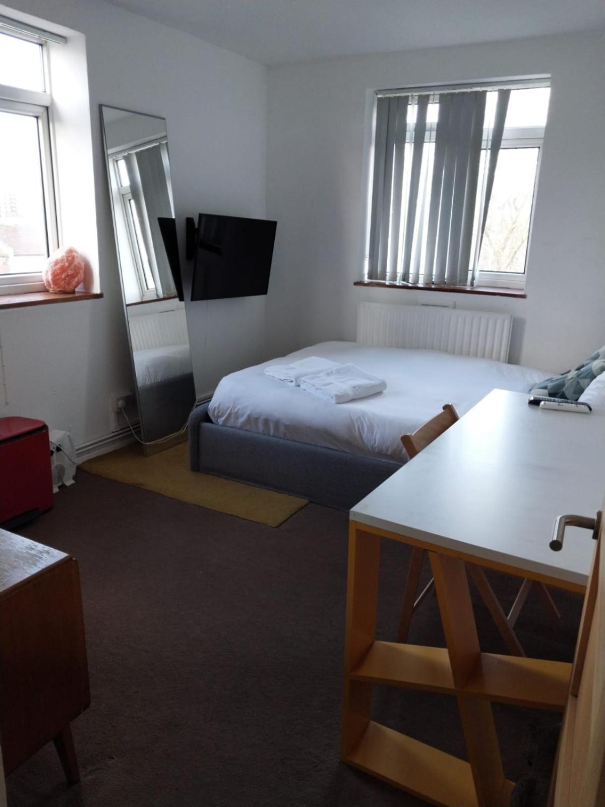 Stay In Edgware Road Guesthouse Londra Exterior foto